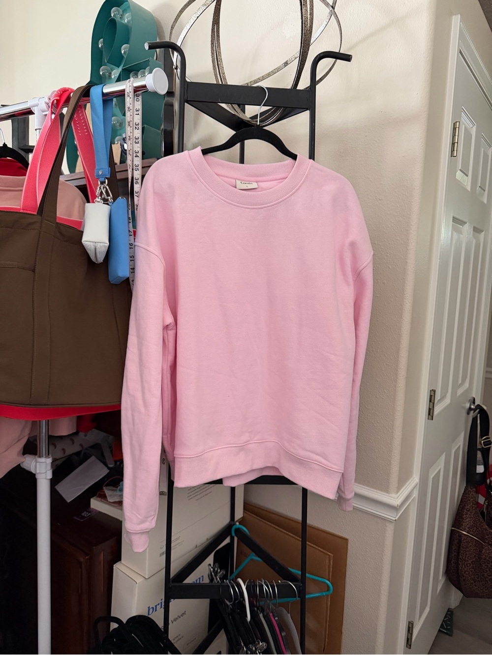 Classic Crewneck Sweater - Light Pink